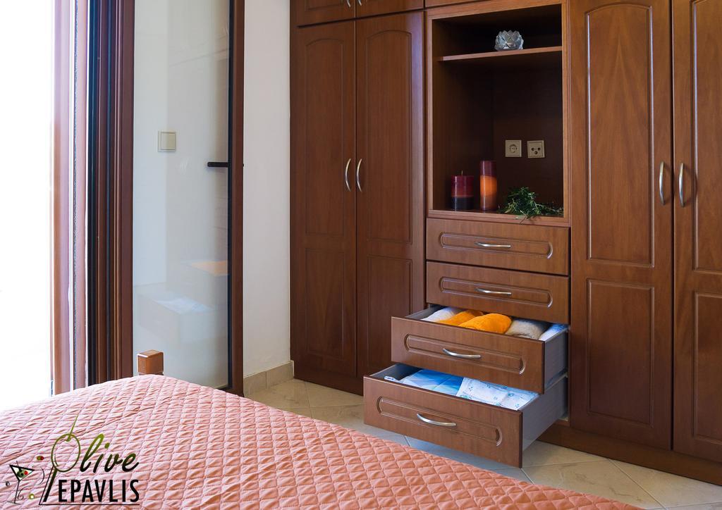 Olive Epavlis Apartment การ์ปาตอส ภายนอก รูปภาพ